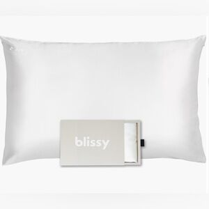 Blissy 22-Momme 100% Mulberry Silk Pillowcase in  Pure White Queen Size 20”x 30”